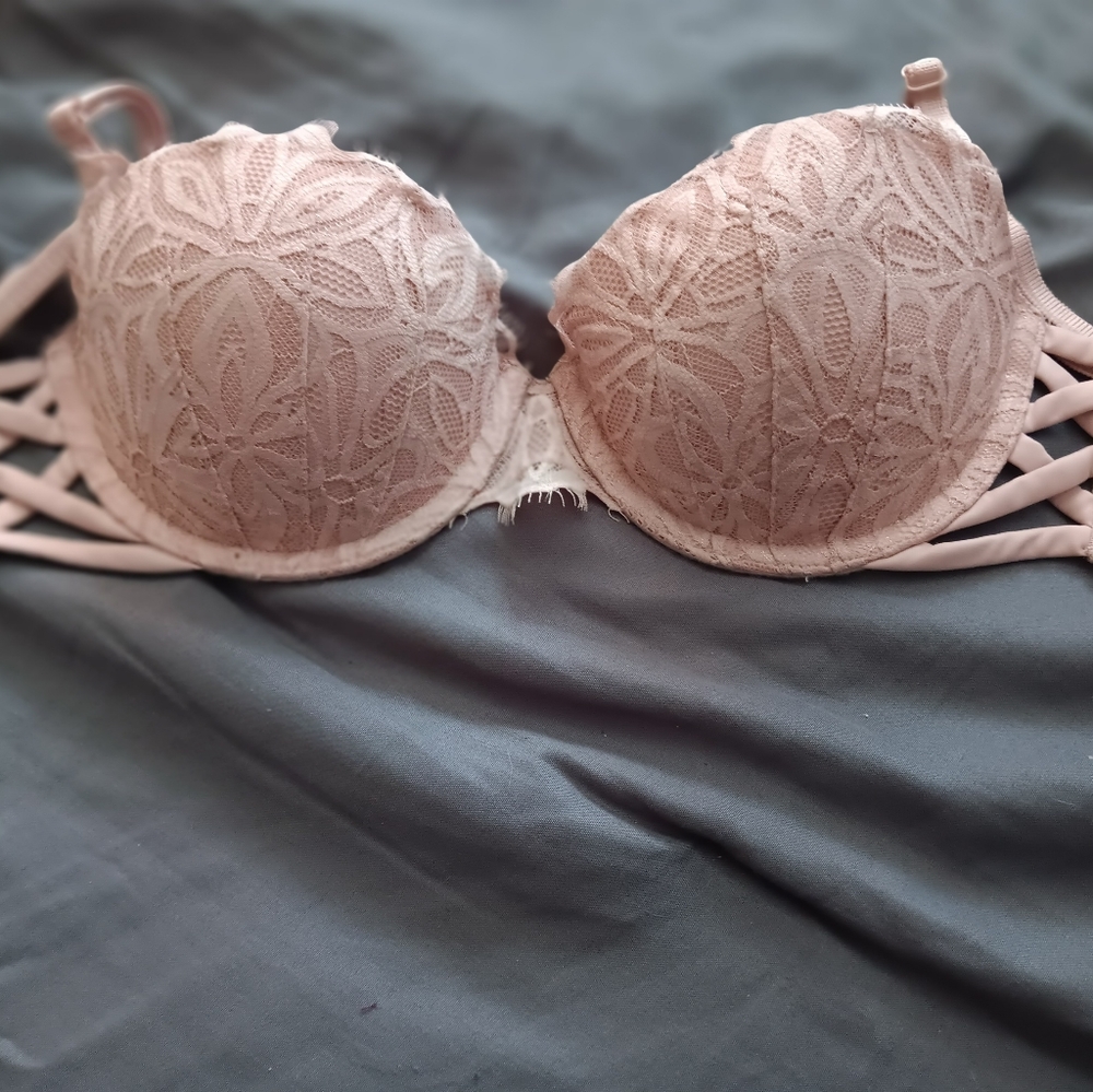 Victoria's secret bralettes and bras. Size 30a-34b